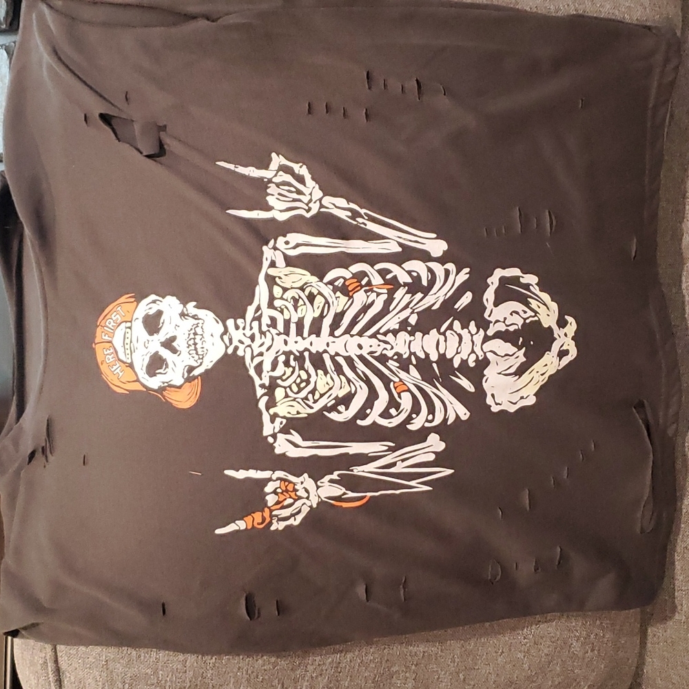 Skeleton Rocker Cut off Tee